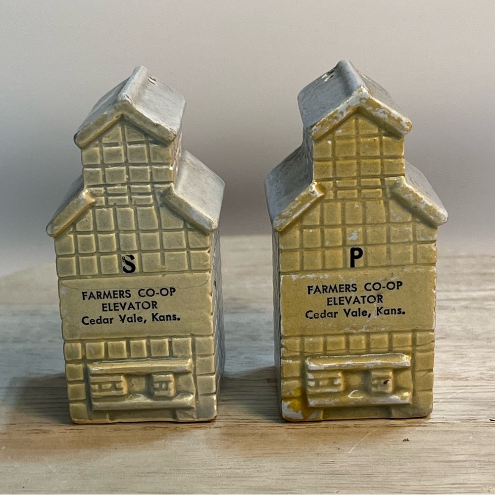 Vintage Salt Pepper Shaker Set Farmers Co-Op Grain Elevator Kansas Ceramic